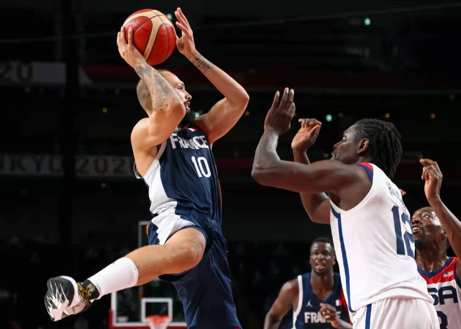 体育竞猜-里程碑夜深圳男篮调整名单，欧超杯国际比赛日刷纪录，话题不断，身体对抗强度拉满的简单介绍